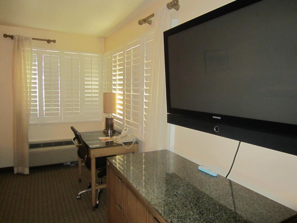 PB Surf Beachside Inn San Diego Exterior foto
